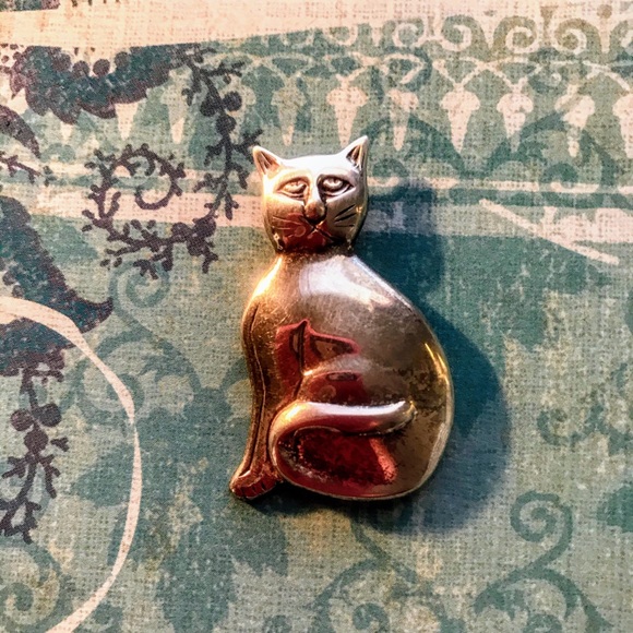 Sterling Silver Cat Pin - Picture 2 of 7